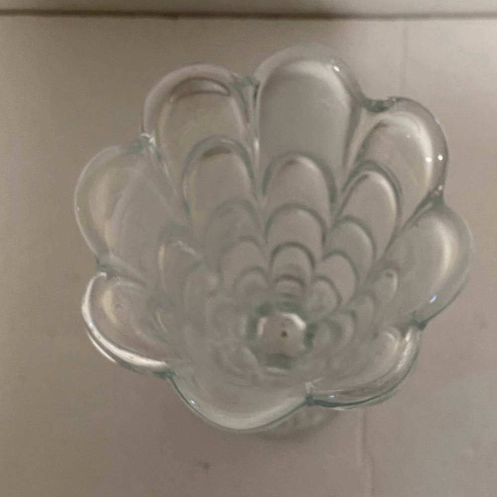Vintage Clear Pressed Glass Vase – Scalloped Fluted Pedestal Base - Picture 3 of 5